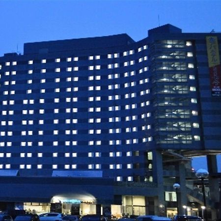 Apa Hotel Toyama Ekimae Exterior foto